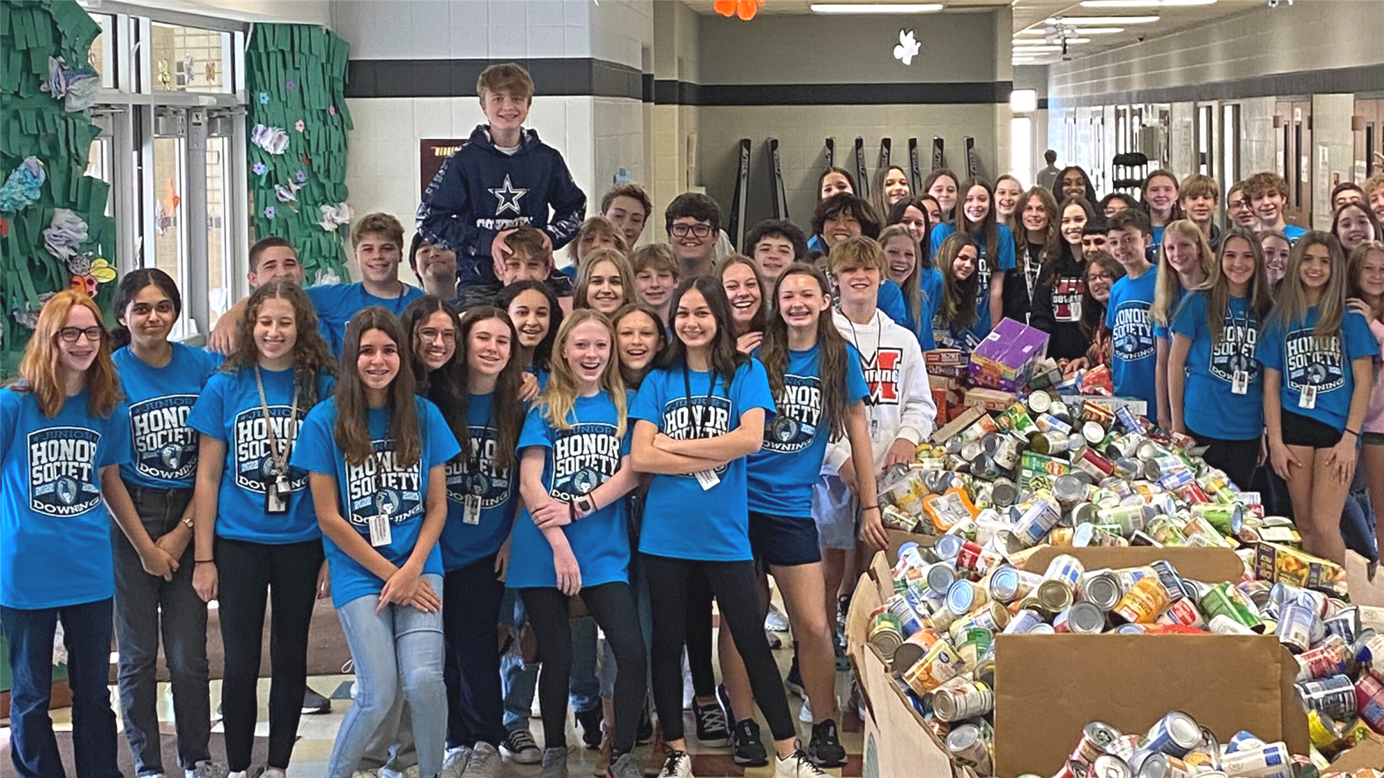 Downing Middle School collects the most food for the LISD Stuff the Pantry Food Drive! 2022